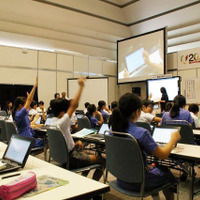 New Education Expo 2015 模擬授業のようす