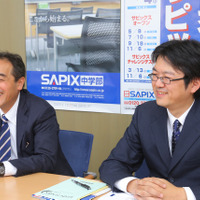 SAPIX中学部 教育情報センター部長の高橋淳氏（左）と課長の伊藤俊平氏（右）に話を聞いた