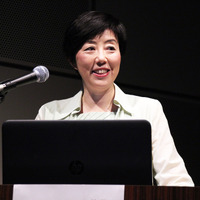 国立情報学研究所（NII）社会共有知研究センター センター長の新井紀子教授。数学者としての知見と手腕が冴える講演は、あっという間の60分だった。