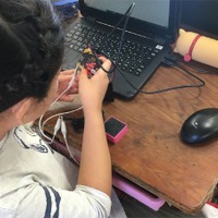 2018年10月実施 千葉大学教育学部附属 小学4年 総合的な学習の時間「より便利な「温度警報器」を作ろう」のようす