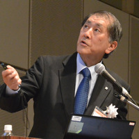 2019年6月6日、NEE2019の基調講演「日本の研究大学が世界のリーディング大学になるための戦略」に登壇する田中愛治氏
