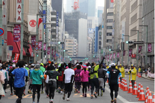 東京マラソン2016のサブイベント、12/8から小学生親子募集 画像