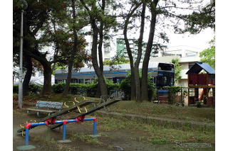 廃車モノレールが保育園に“着地” 子どもたちの遊び場などに活用 画像