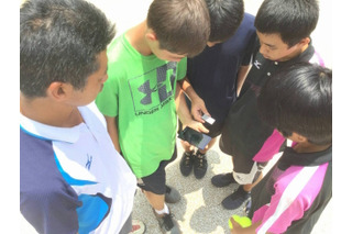 紫外線から生徒を守れ、沖縄公立中がウェアラブルデバイス「QSun」導入 画像