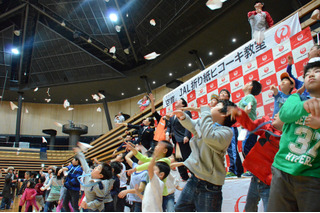 JAL「第1回 折り紙ヒコーキ全国大会」地区予選、全国20か所で開催 画像