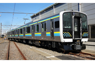 JR千葉エリアの新型E131系…新旧電車が混在するローカル線 画像