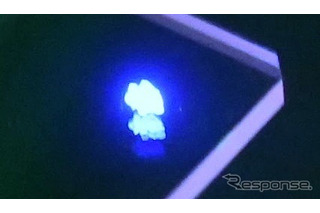 日産と東工大、人工光合成を効率化する光の短波長化材料を共同開発 画像