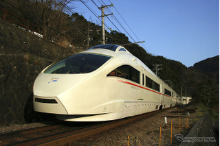 小田急、ロマンスカーの新小学生応援列車3/26 画像