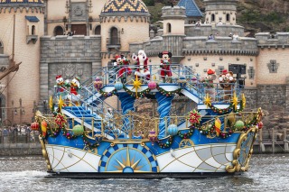 TDS「ディズニー・クリスマス」15mツリー登場 画像