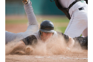【高校野球2025夏】東京勢対決は日大三が勝利、ベスト4入り 画像