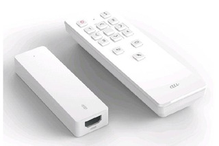 Androidアプリを家庭のテレビで利用可能に、KDDIの「Smart TV Stick」 画像