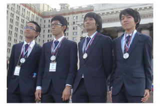 国際化学五輪、日本代表の高校生4名全員が銀メダル獲得 画像
