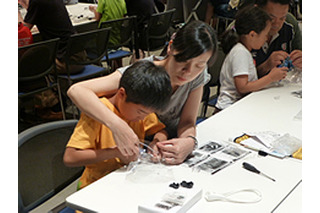 パナソニックセンター東京、オリジナルのLEDネックライトや乾電池を作ろう 画像