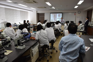 高校生が大腸癌の病理診断を行う体験セミナー開催、広尾学園 画像