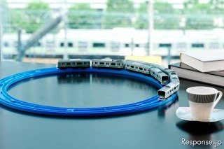【東京おもちゃショー】レール総延長は地球2.5周分、半世紀を越え進化したプラレール 画像