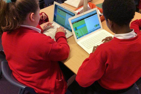 世界的プログラミング教材「コードモンキー」1か月無償トライアル8/1-30 画像