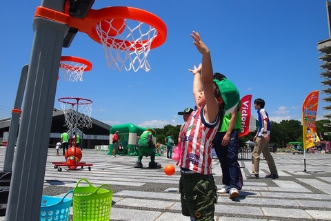 【夏休み2016】未就学児体験ゾーンも…横浜赤レンガでバスケフェス8/20・21 画像