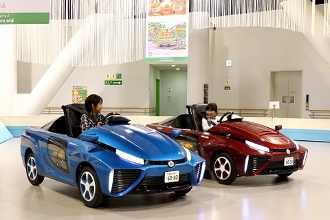 水素燃料電池車を学んで運転、お台場12/10・11 画像