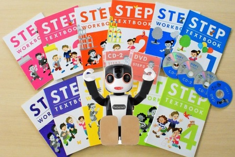 アルクとシャープ、英会話教室でロボットを活用した実証実験開始 画像