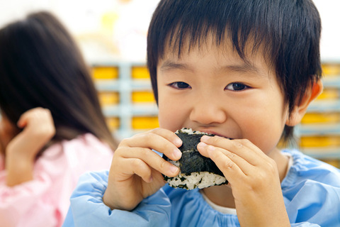 ファミマ、埼玉県内3店舗で「こども食堂」食事・仕事体験を提供 画像