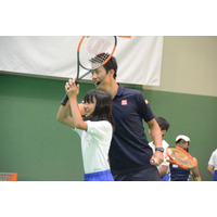 LIXIL 錦織チャレンジ、小学生とテニス交流 画像