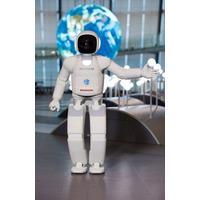 日本科学未来館、新型「ASIMO」や遠隔操作型アンドロイドがロボットコーナーに登場 画像