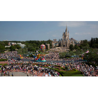 東京ディズニーランドの1日を凝縮したタイムラプス動画、YouTubeで初公開 画像