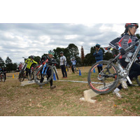 小中学生が担いで走る「TCF シクロクロス大会」、参加者募集 画像