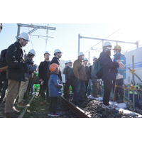 高架化の完了した線路上を楽しくウォーキング…西武鉄道イベント 画像