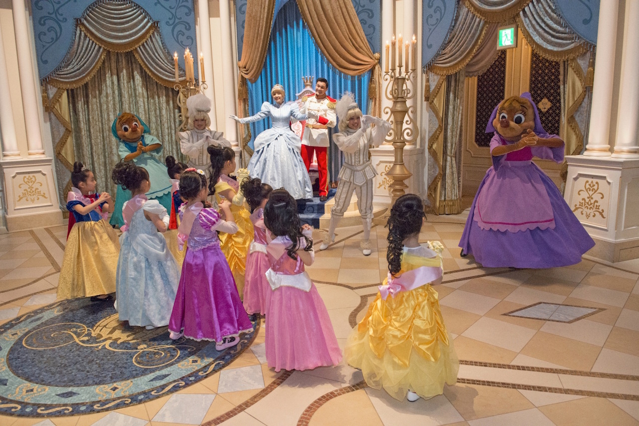 ディズニーリゾート　ビビディバビディブティック　シンデレラ　リトルプリンセス 5th birthday trip 