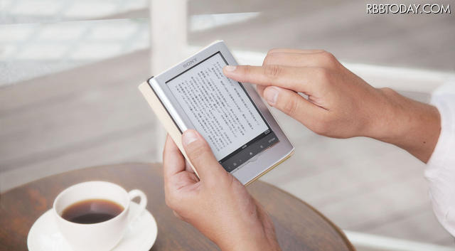 ソニー、文庫本並みの小型電子書籍リーダー「Reader」 | リセマム