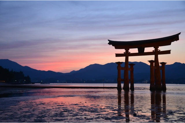 伏見稲荷大社や厳島神社…「外国人に人気の観光スポット2015」 画像