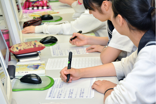 田園調布雙葉高校がデジタルぺンを導入…その利点とは 画像