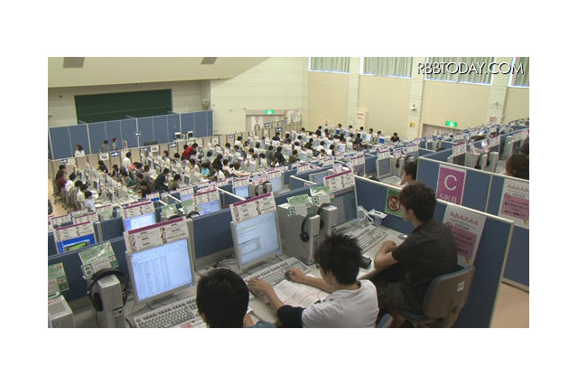 立命館大学とNEC、大学最大規模のシンクライアントシステムを構築 画像