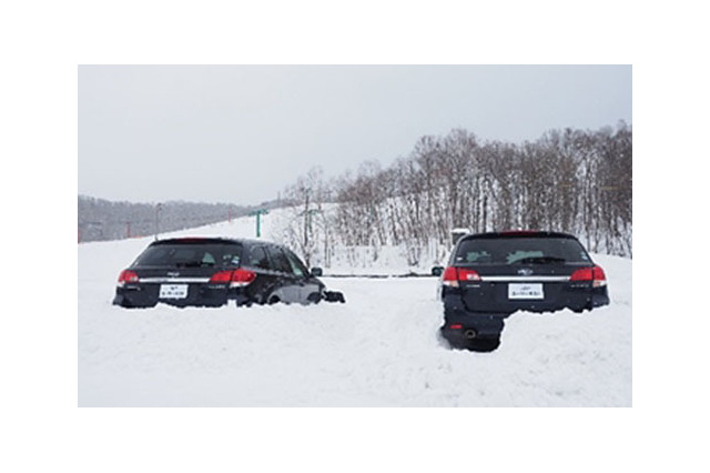 車が雪で埋没、マフラー周りを除雪して…一酸化炭素中毒に注意 画像
