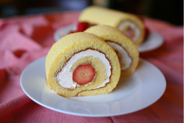 スイーツ・雑貨・アトラクション…横浜赤レンガ倉庫でいちご祭り 画像