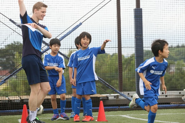 英語も学べるサッカー教室が横浜に新規開校、無料体験会4/24 画像