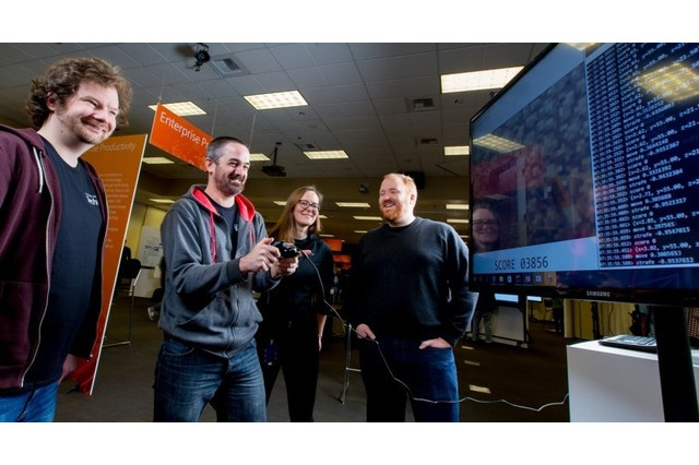 Microsoft「マインクラフト」で人工知能の学習能力を研究 画像