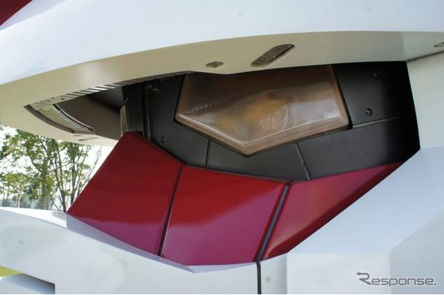 実物大ガンダム、パーツ14点を見る 画像