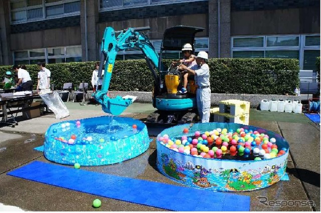 【夏休み2016】パワーショベル試乗など、国交省「子ども霞が関見学デー」 画像