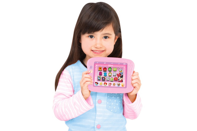 ディズニーキャラ100以上登場、女児向けタブレット型学習トイ 画像