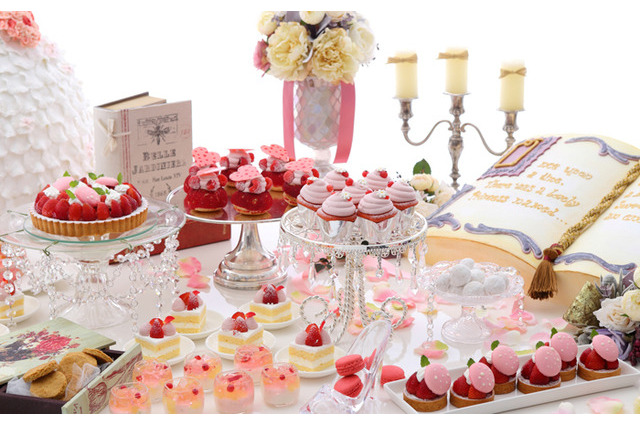 舞踏会の城・魔女の城・氷の城...グリム童話がスイーツになって登場 画像