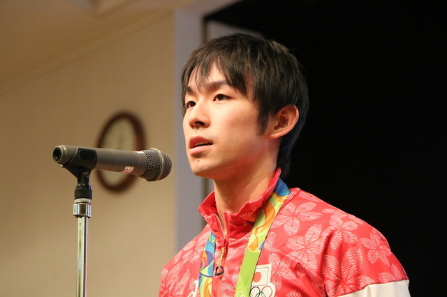 大学では“ボッチ”?卓球団体銀・丹羽孝希選手「なかなか友人作れない」 画像