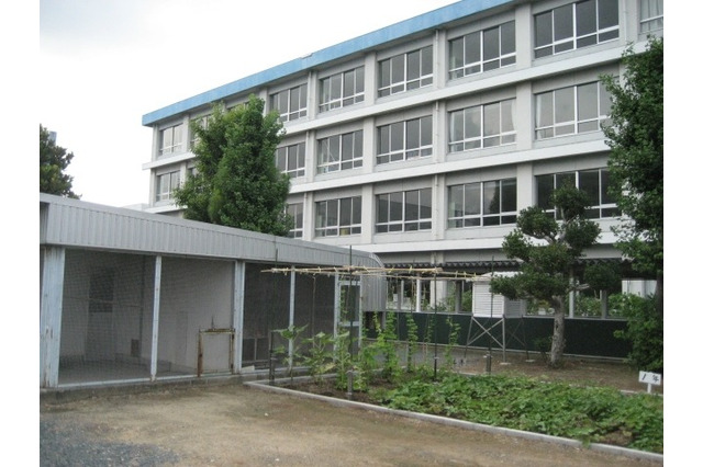 学校施設の複合化…効果的・効率的な施設・設備を 画像