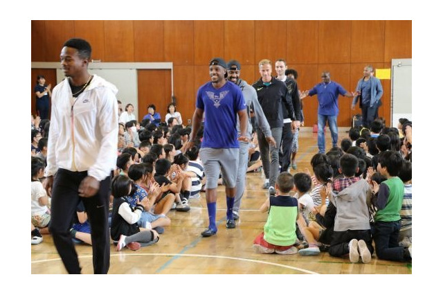 「何を食べていますか？」児童興味津々、アスリートが小学校を訪問 画像