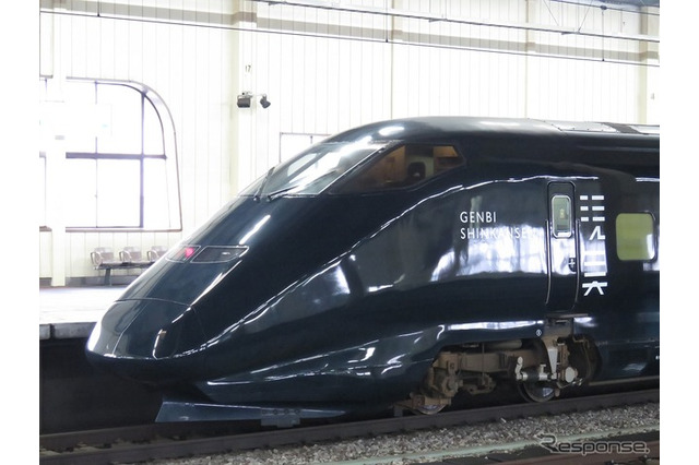 走る美術館「現美新幹線」大宮-新潟運行分、8/2午後2時発売開始 画像