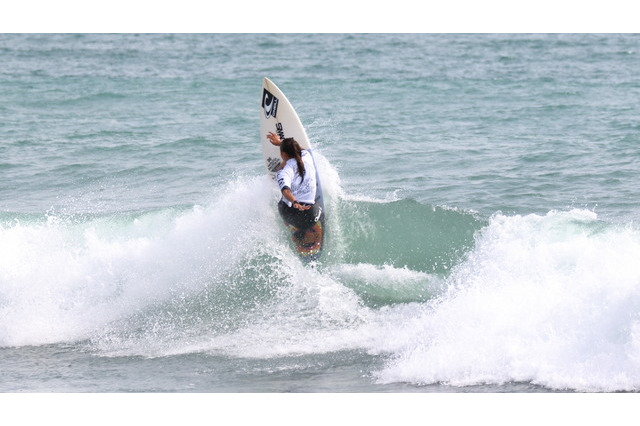 16歳プロサーファー・川合美乃里選手も登場、white buffalo Women’s Pro QS3000 画像
