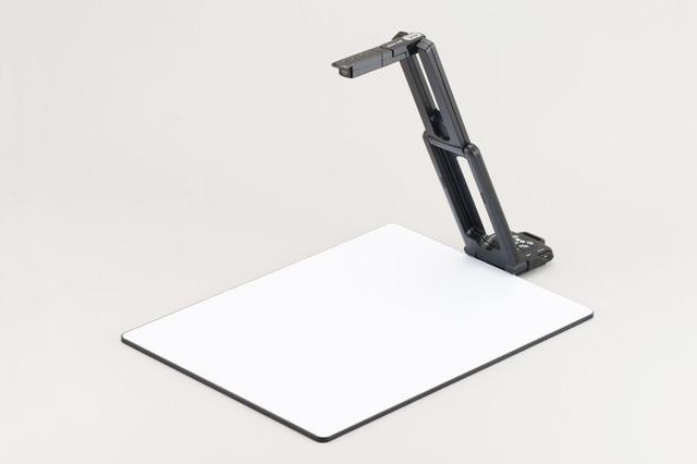 エルモ社、書画カメラ専用ホワイトボード「マルチコミュニケーションボード」 画像