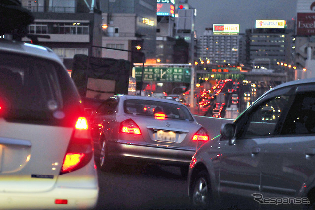 夏休み、お盆は運転に注意…夏に急増する「高齢者」事故 画像