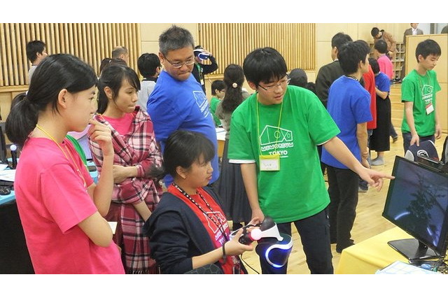 VR空間に自分だけの写真展、中高生が感じた“東京”を表現 画像